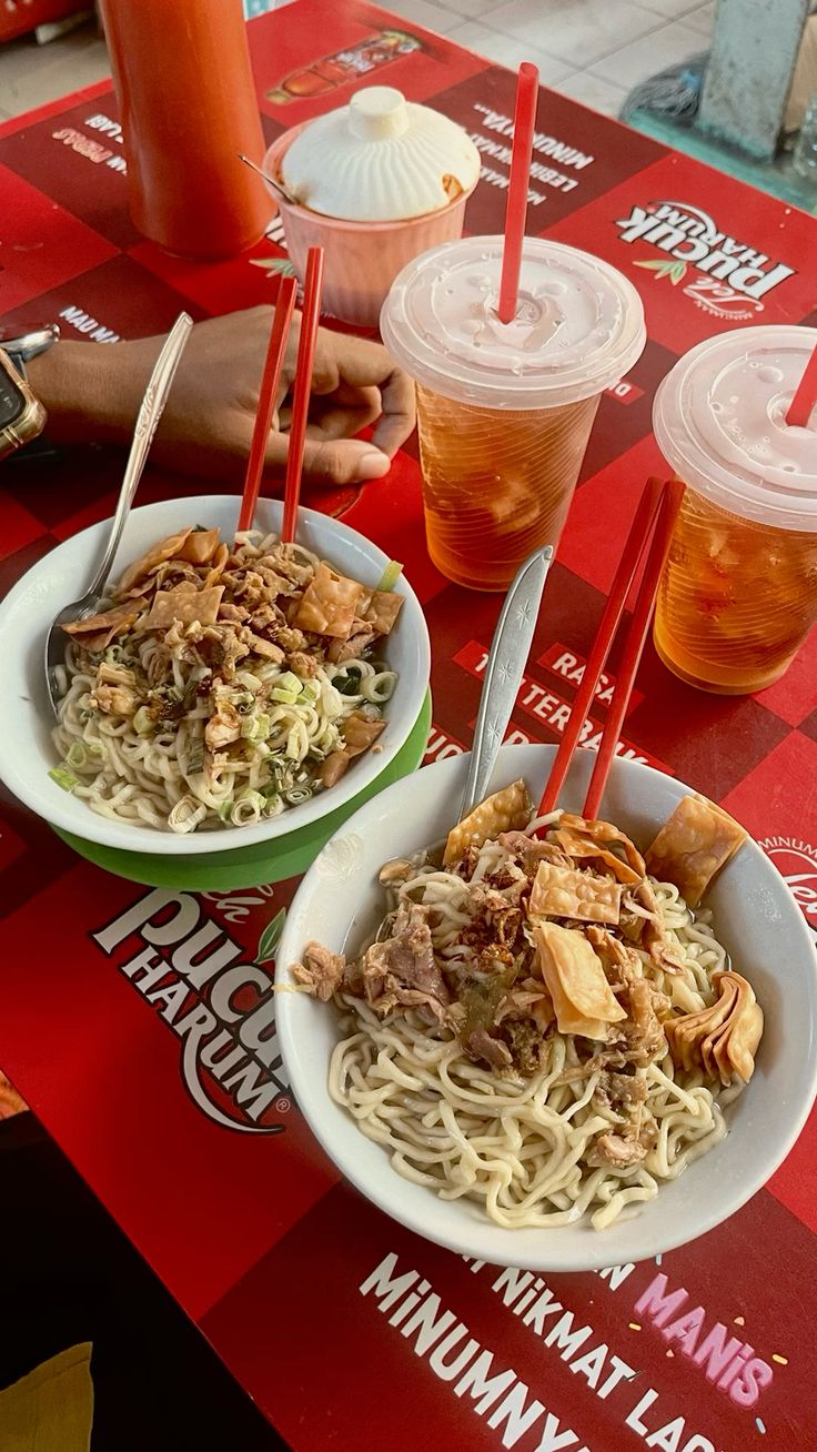 Mie Ayam Sendowo Pak Wiyono foto 4